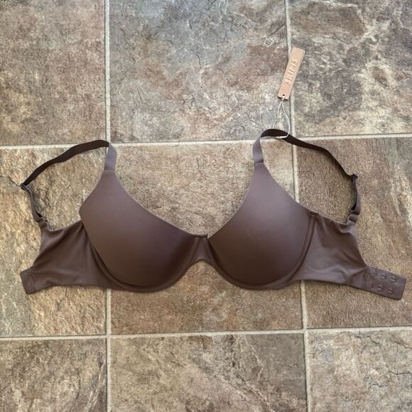 Skims Fits Everybody Scoop Plunge Bra Oxide Size 32H - Picture 2 of 7